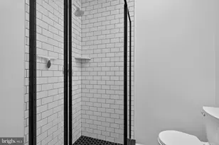 611 18th St NE, Washington, DC 20002 - Photo 29