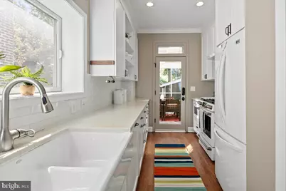 909 G Street SE, Washington, DC 20003 - Photo 19