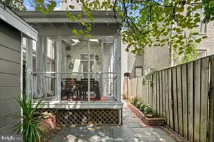 909 G St SE, Washington, DC 20003 - Photo 41