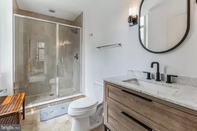 811 4th Street NW #318, Washington, DC 20001 - Photo 17