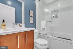 225 R St NW, Washington, DC 20001 - Photo 21