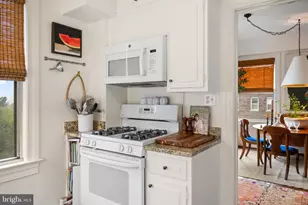 4000 Cathedral Ave NW, Washington, DC 20016 - Photo 19