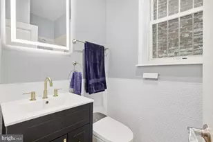 523 NW Florida Ave NW, Washington, DC 20001 - Photo 11