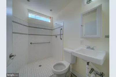 225 Cromwell Terrace NE, Washington, DC 20002 - Photo 13
