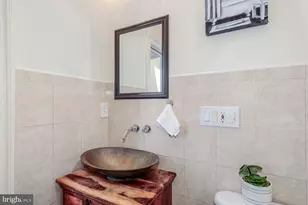 1515 Independence Ave SE, Washington, DC 20003 - Photo 29