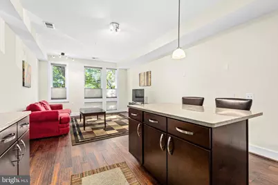 245 15th Street SE #105, Washington, DC 20003 - Photo 3