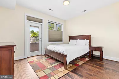245 15th Street SE #105, Washington, DC 20003 - Photo 9