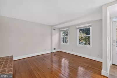 1225 E St SE, Washington, DC 20003 - Photo 15