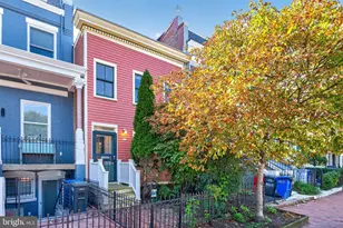 1225 E St SE, Washington, DC 20003 - Photo 1