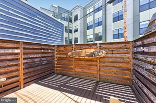 1225 E St SE, Washington, DC 20003 - Photo 23