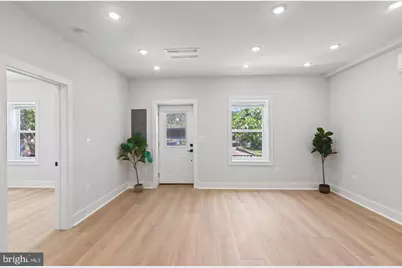 2236 40th Street NW #4, Washington, DC 20007 - Photo 5