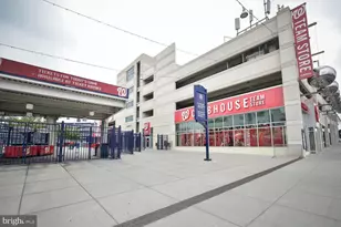 1025 1st St SE, Washington, DC 20003 - Photo 23