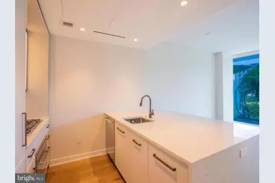 601 Wharf Street SW #204, Washington, DC 20024 - Photo 5