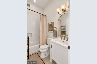 251 8th Street NE, Washington, DC 20002 - Photo 25