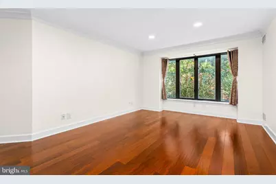 1080 Wisconsin Avenue NW #2011, Washington, DC 20007 - Photo 3