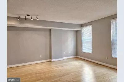 915 E Street NW #704, Washington, DC 20004 - Photo 9
