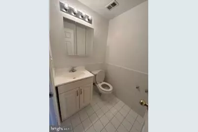 303 Massachusetts Avenue NE, Washington, DC 20002 - Photo 11