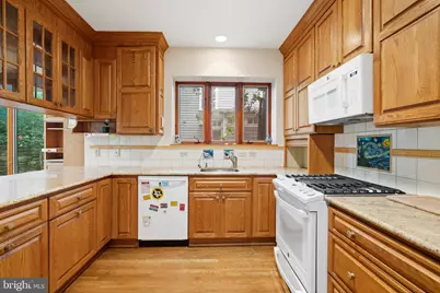4335 Cathedral Avenue NW, Washington, DC 20016 - Photo 19