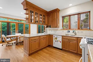4335 Cathedral Ave NW, Washington, DC 20016 - Photo 21