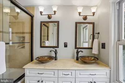 211 5th Street SE, Washington, DC 20003 - Photo 15