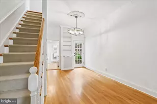 211 5th St SE, Washington, DC 20003 - Photo 5