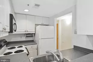 1727 R St NW, Washington, DC 20009 - Photo 15