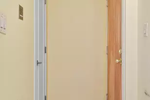 1727 R St NW, Washington, DC 20009 - Photo 9