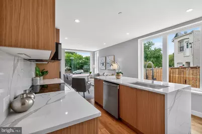 1516 North Carolina Avenue NE, Washington, DC 20002 - Photo 5