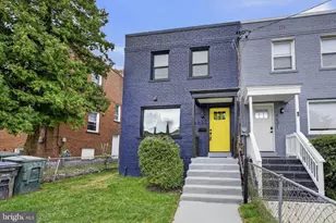 4623 Hillside Rd SE, Washington, DC 20019 - Photo 3