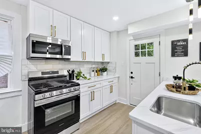4623 Hillside Road SE, Washington, DC 20019 - Photo 11