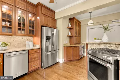 1870 Wyoming Avenue NW #104, Washington, DC 20009 - Photo 13