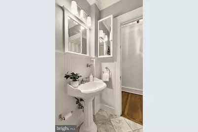 1870 Wyoming Avenue NW #104, Washington, DC 20009 - Photo 27