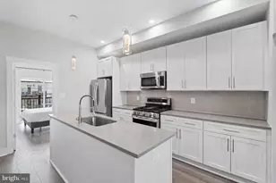 38 Randolph Pl NW, Washington, DC 20001 - Photo 3