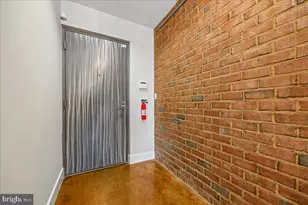 916 NW G Street NW, Washington, DC 20001 - Photo 7