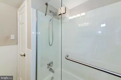 3951 Langley Court NW #D586, Washington, DC 20016 - Photo 11