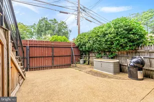 1726 Hobart St NW, Washington, DC 20009 - Photo 57