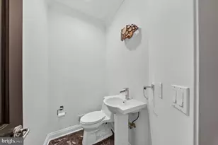 5000 Macarthur Ct NW, Washington, DC 20016 - Photo 25