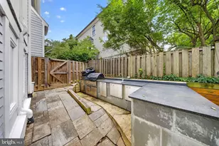 5000 Macarthur Ct NW, Washington, DC 20016 - Photo 53