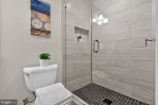 609 Gresham Pl NW, Washington, DC 20001 - Photo 23