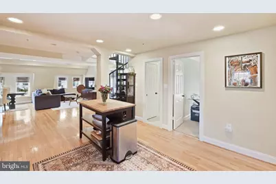 425 M Street NW #J, Washington, DC 20001 - Photo 9