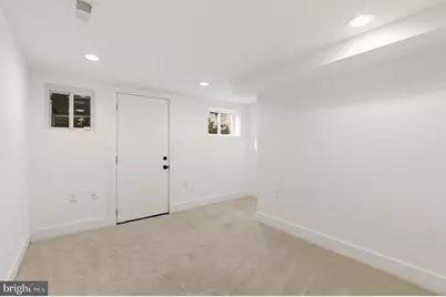 1711 Lang Place NE, Washington, DC 20002 - Photo 23