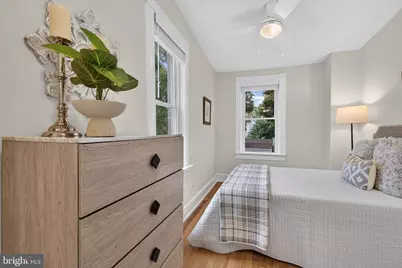 524 4th Street SE, Washington, DC 20003 - Photo 31