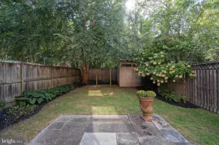 5030 Sherier Pl NW, Washington, DC 20016 - Photo 25