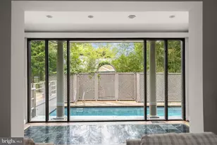 2800 Foxhall Rd NW, Washington, DC 20007 - Photo 11