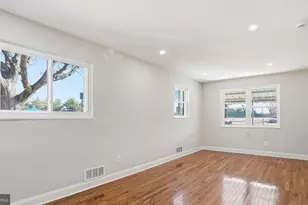5916 8th St NE, Washington, DC 20011 - Photo 3