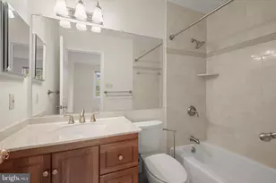 3287 Sutton Pl NW, Washington, DC 20016 - Photo 15
