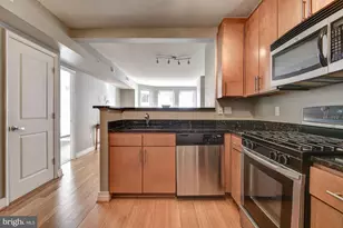 915 E St NW, Washington, DC 20004 - Photo 21