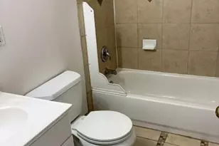 1836 Connecticut Ave NW, Washington, DC 20009 - Photo 9