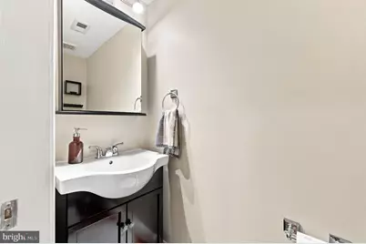 617 Jefferson Street NW #204, Washington, DC 20011 - Photo 17