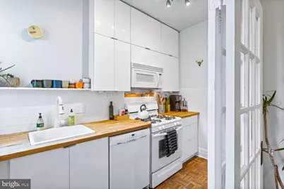 1734 P Street NW #53, Washington, DC 20036 - Photo 5